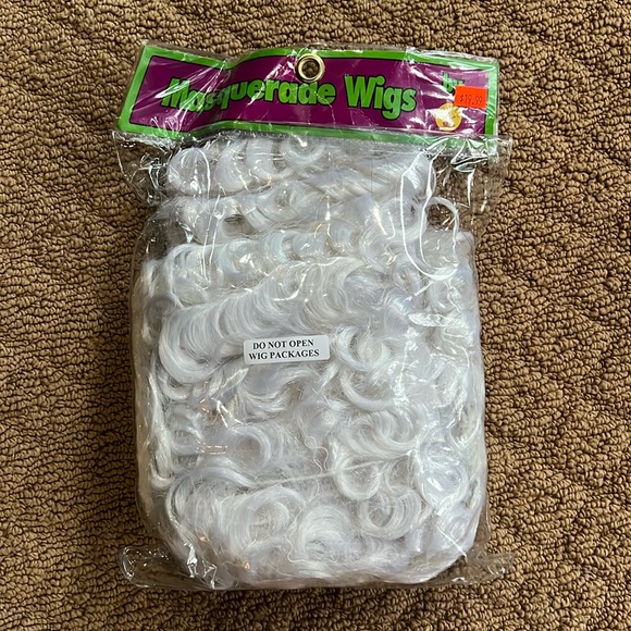 Wig - Picture 2 of 2